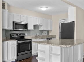 60 Longwood Ave 307, Brookline MA 02446