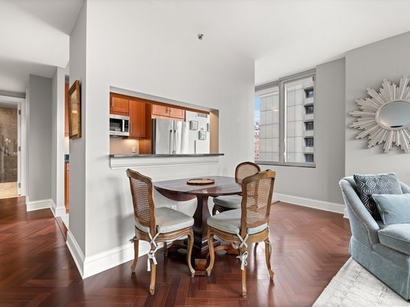 1 Charles St South 1110, Boston MA 02116