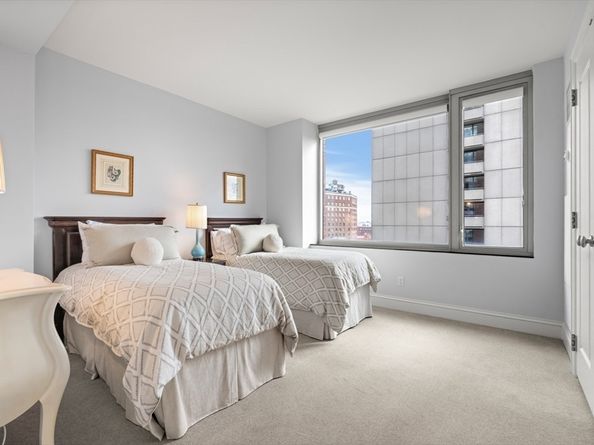 1 Charles St South 1110, Boston MA 02116