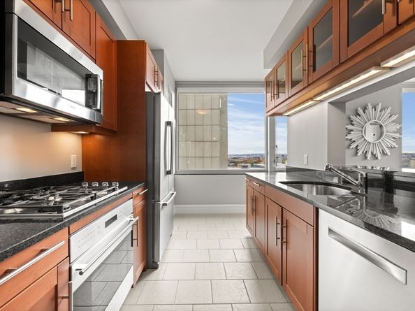 1 Charles St South 1110, Boston MA 02116