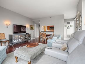 1 Charles St South 1110, Boston MA 02116