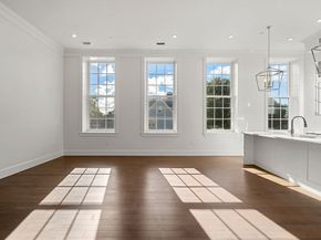 20 Mechanic Square 3, Marblehead MA 01945