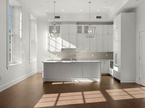 20 Mechanic Square 3, Marblehead MA 01945