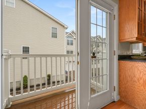40 Myrtle St 9, Waltham MA 02453