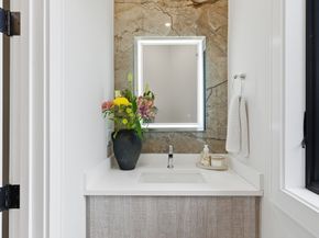 16-18 Josselyn Pl 16, Newton MA 02461