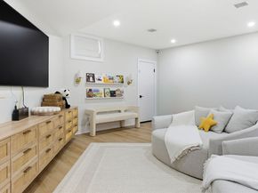 16-18 Josselyn Pl 16, Newton MA 02461