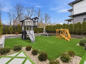 16-18 Josselyn Pl 16, Newton MA 02461