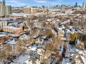 36 Osborne Rd 1, Brookline MA 02446