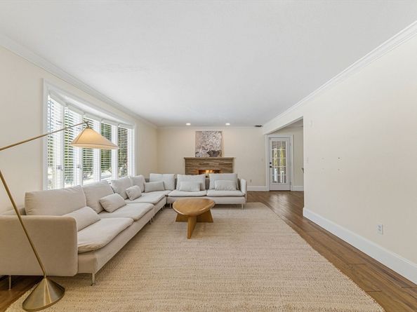 124 Deborah Rd, Newton MA 02459