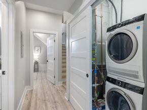 96 Cottage St 8, Boston MA 02128