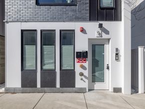 96 Cottage St 8, Boston MA 02128