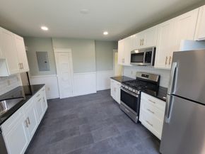 60 June St, Worcester MA 01602