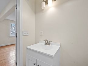 12 Beale Street, Worcester MA 01606