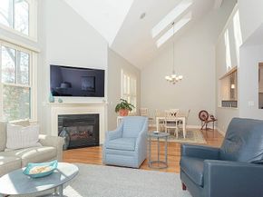 20 White Oaks Lane 20, Reading MA 01867