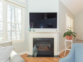 20 White Oaks Lane 20, Reading MA 01867