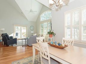 20 White Oaks Lane 20, Reading MA 01867