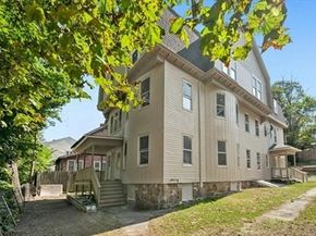 139 Lincoln St, Worcester MA 01605