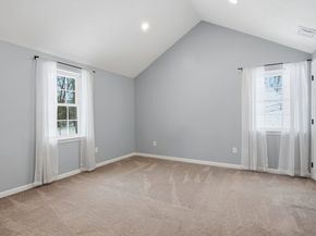 18 Downy Cir, Fitchburg MA 01420