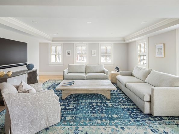 1 Jewett St 2, Rockport MA 01966