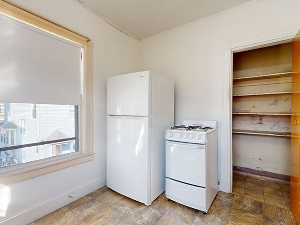 5 Fiske Ter, Boston MA 02134