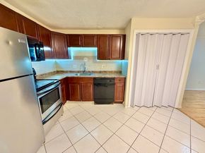 21 Central Ave 10, Everett MA 02149