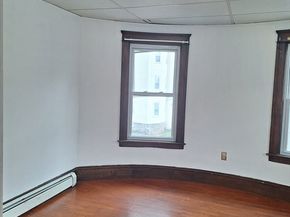 70 Sterling St, Worcester MA 01610