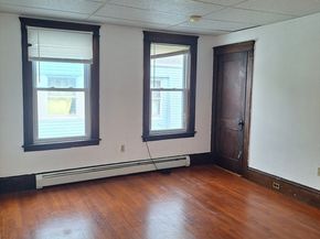 70 Sterling St, Worcester MA 01610