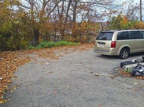 70 Sterling St, Worcester MA 01610