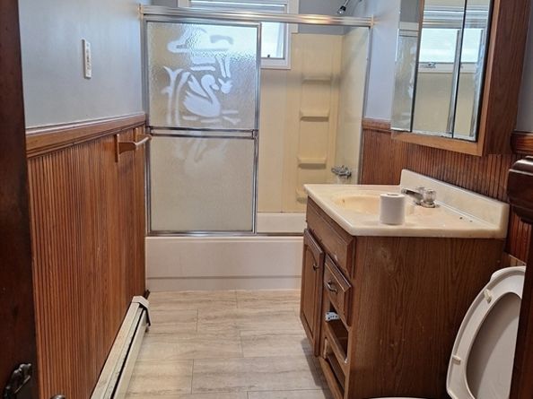 70 Sterling St, Worcester MA 01610