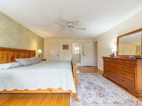 11 Garry Dr, Medfield MA 02052