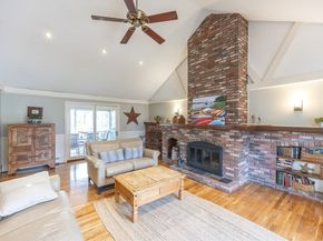 11 Garry Dr, Medfield MA 02052