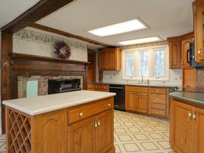 144 Seven Bridge Rd, Lancaster MA 01523
