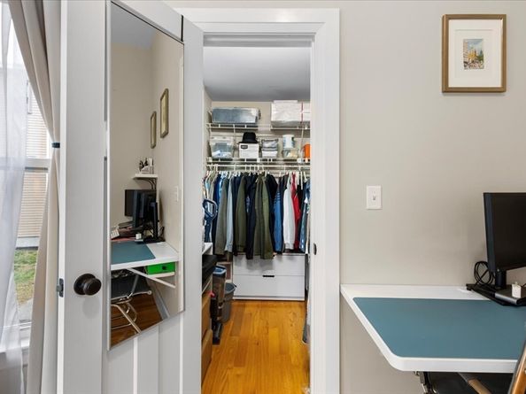 2-4 Garfield  Ave 1, Boston MA 02136