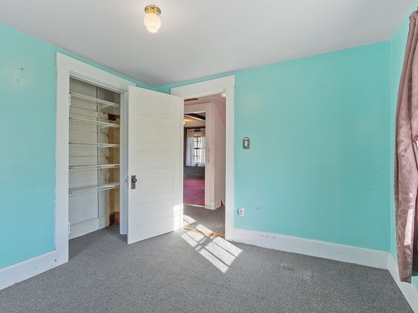 66 S Main St, Ashburnham MA 01430