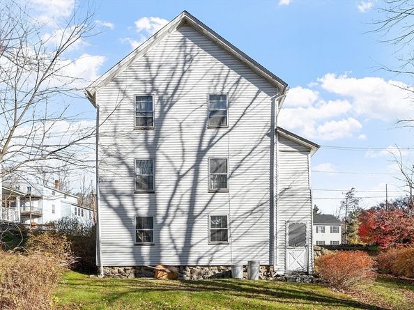 66 S Main St, Ashburnham MA 01430