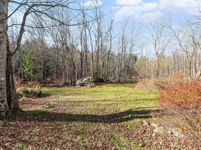 66 S Main St, Ashburnham MA 01430