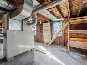 66 S Main St, Ashburnham MA 01430