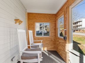 66 S Main St, Ashburnham MA 01430