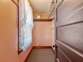 66 S Main St, Ashburnham MA 01430