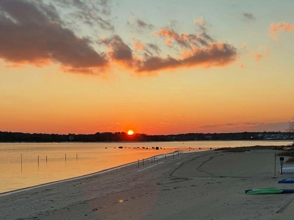 12 Grove St, Wareham MA 02532