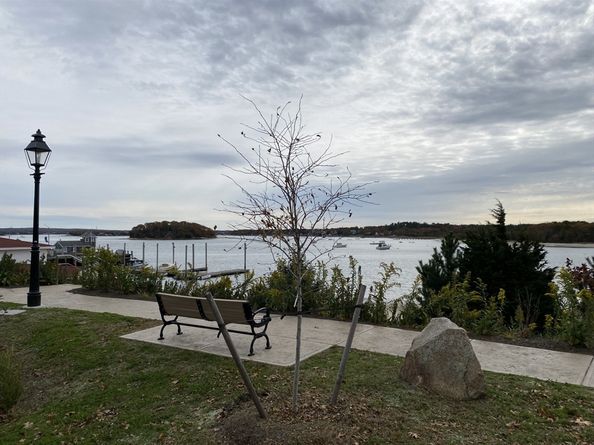 12 Grove St, Wareham MA 02532