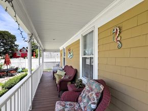 12 Grove St, Wareham MA 02532