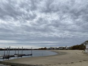 12 Grove St, Wareham MA 02532