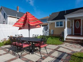 12 Grove St, Wareham MA 02532