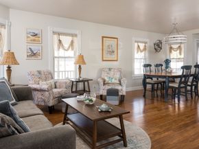 12 Grove St, Wareham MA 02532