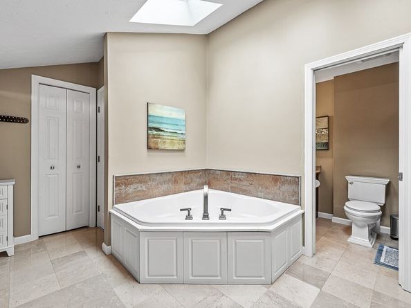 91 Jimney Dr 91, Westford MA 01886