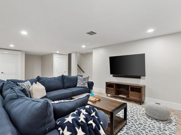 19 Gershon Way 1, Winchester MA 01890