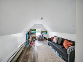 28 Richards St, Worcester MA 01603