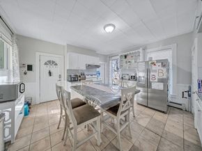 28 Richards St, Worcester MA 01603