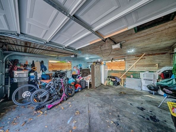 28 Richards St, Worcester MA 01603